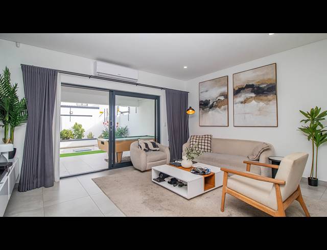4 BEDROOM HOUSE FOR SALE IN SANDOWN